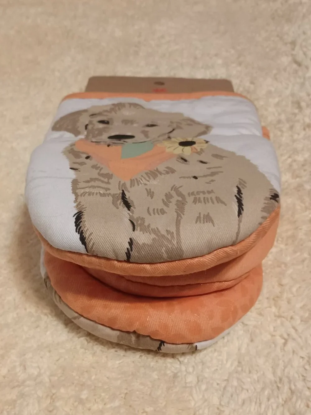 HTF & NWT~Cuisinart 2-Pack Silicone Mini Oven Mitts with Golden Retriever Design